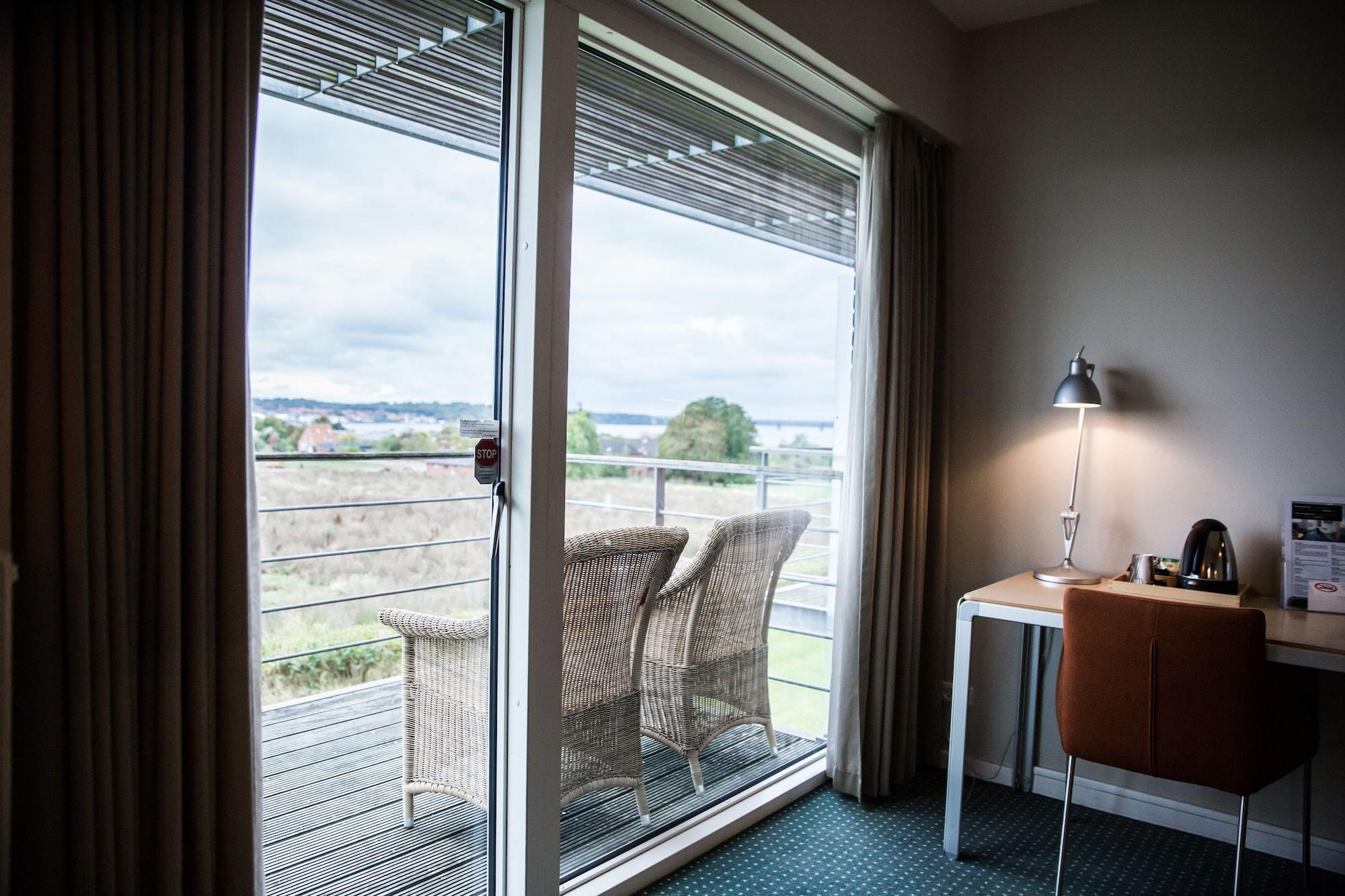 Comwell Middelfart Hotel Exterior photo